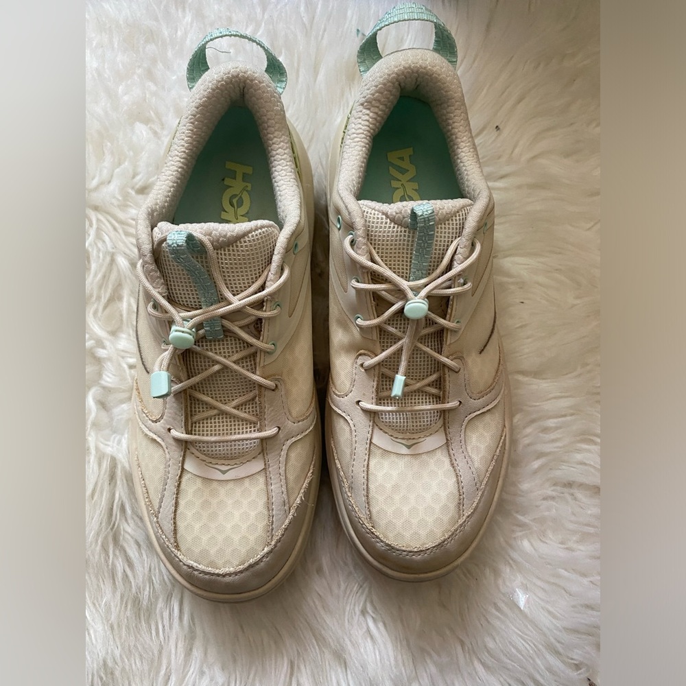 Hoka One One womens  Bondi B3LS Cushioned Running Shoes Oat Milk OKT Size 10